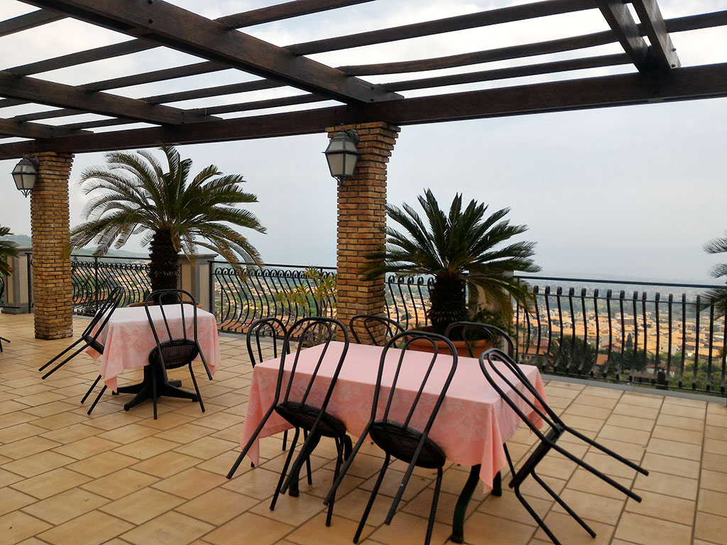 Hotel, Restaurant, Cafeteria über den Ätna | Hotel Primavera dell'Etna